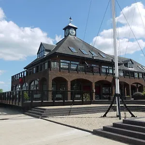 Hotel Boathouse