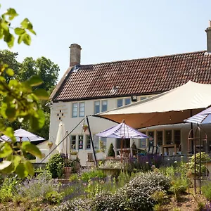 Gasthof The Wheatsheaf Combe Hay