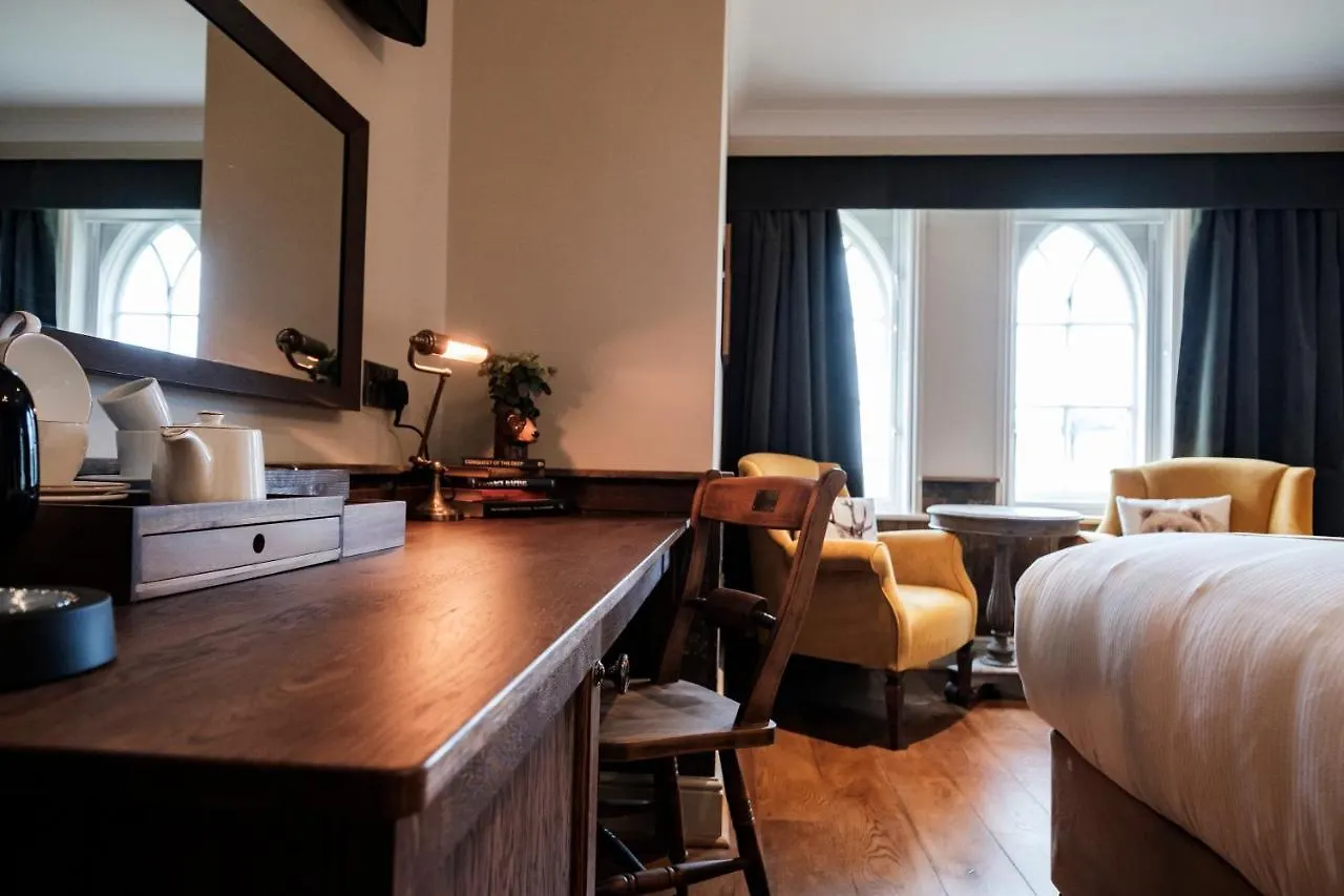Bear Of Burton Hotel Christchurch